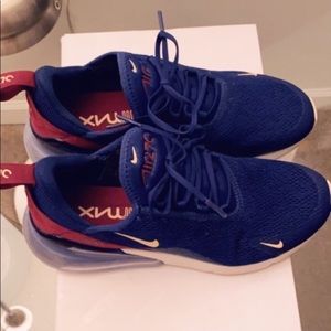 Nike women’s air max 270